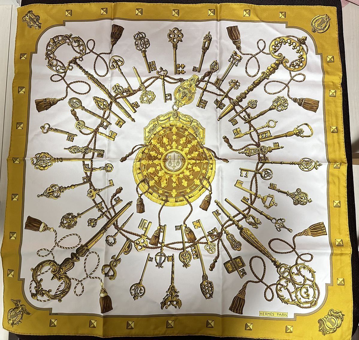 HERMES エルメス カレ90 LES CLES 鍵柄 スカーフ