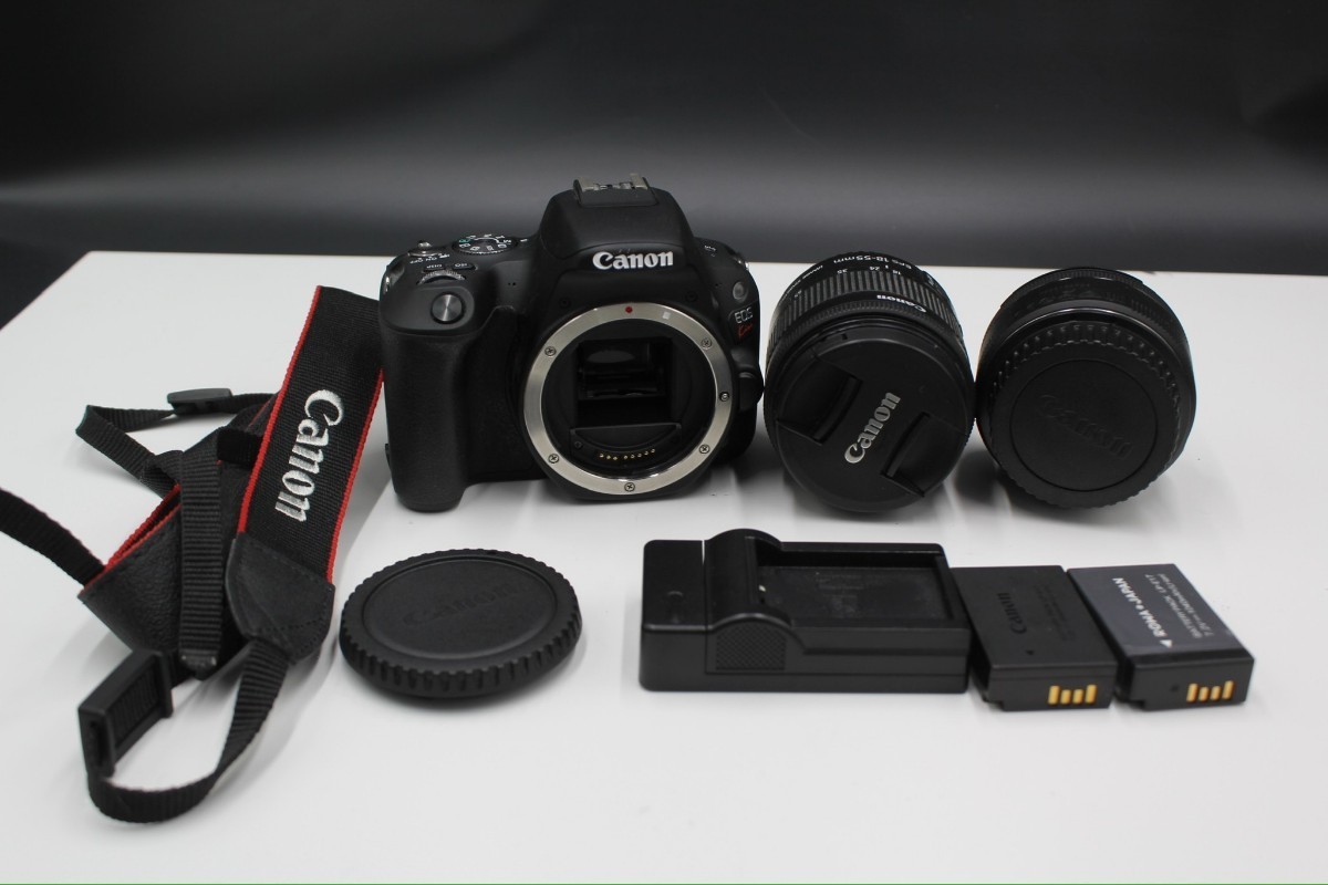 Canon EOS Kiss X9カメラセット バッテリー・レンズ2本・バッグ付