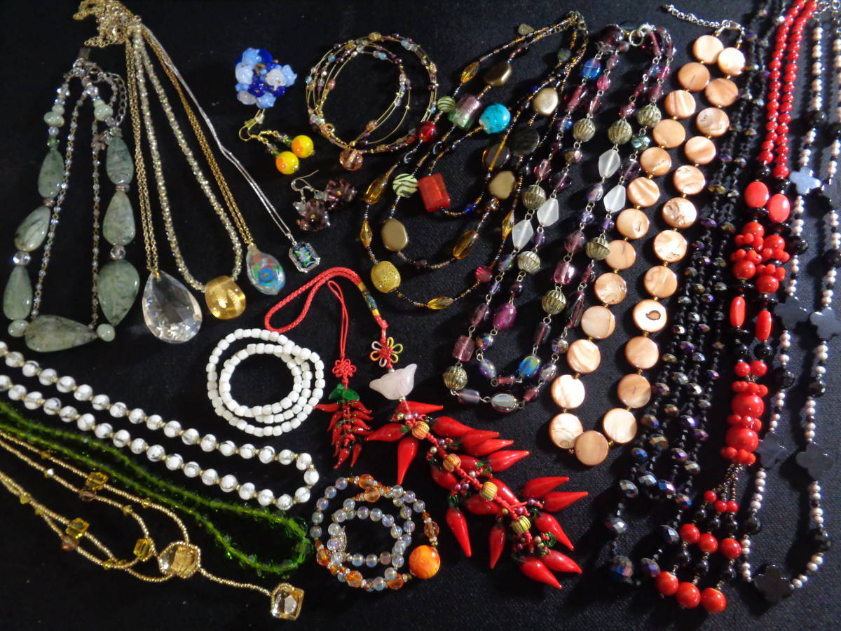 サンゴ アクセサリー ネックレス イヤリング 指輪 ストラップ まとめ売り 珊瑚 おまとめ ネックレス 帯留め イヤリング 白珊瑚/枝珊瑚 サンゴ