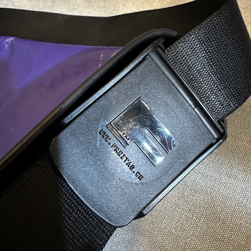 廃版/旧型SS6/パープル】FREITAG F42 SURFSIDE6/メッセンジャーバッグ