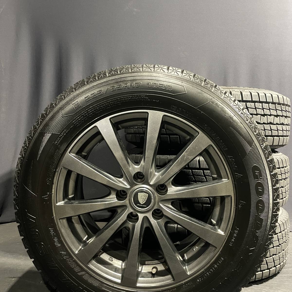 ☆バリ山 225/65R17 国産GOODYEAR スタッドレス 2020年製 4本SET RAV4 