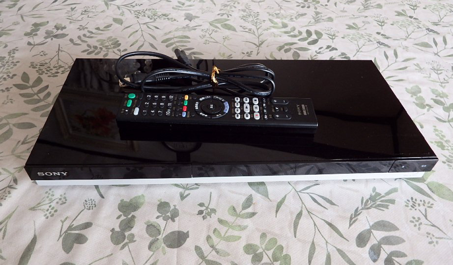 [動作ok・返品可] Sony ソニー BDレコーダー BDZ-ZW500/純正リモコン