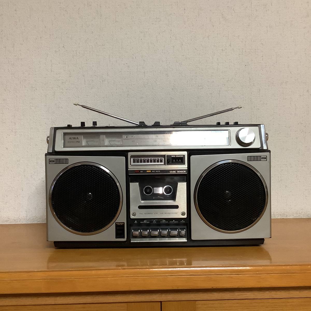 ★アイワAIWA ラジカセ　ＣＳ－７０　ラジオ、カセット動作品難あり★