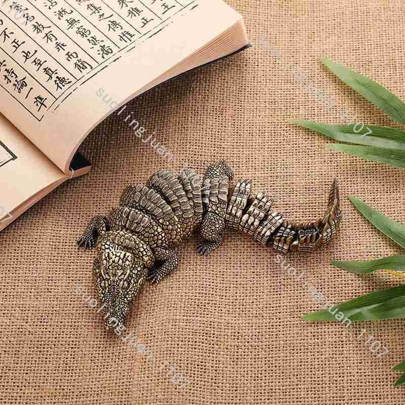 ワニ 置物 オブジェ 鰐 銅製 ゴールド クロコダイル - 金 : インテリア