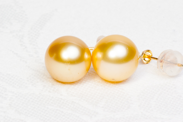 ☆【今月の大特価】高級白蝶ゴールド真珠9.9Ｘ9.9ｍｍＫ18YGぶら下がりピアス 230713-4309_5