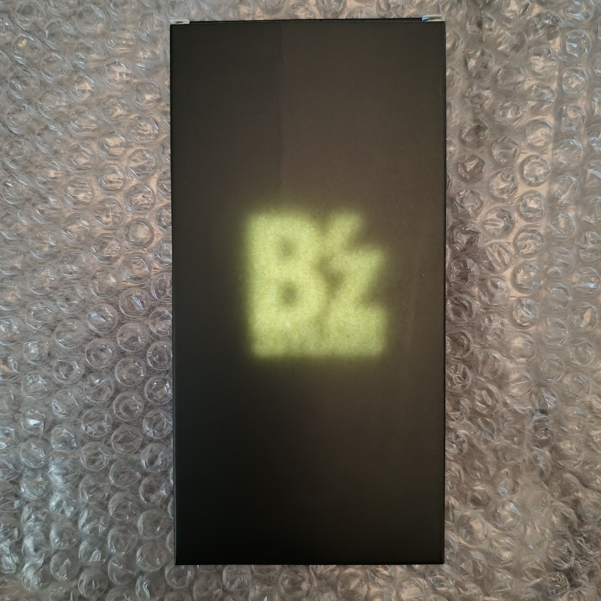 B'z × WOWOW 35th Anniversary』 オリジナルモバイルバッテリー
