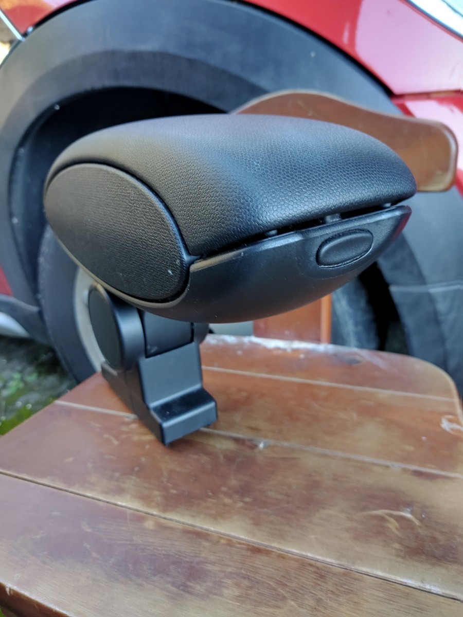 MINI ミニR60 クロスオーバー　アームレスト BMW BMW MINI R60 CROSSOVER センターレール フロント アームレスト