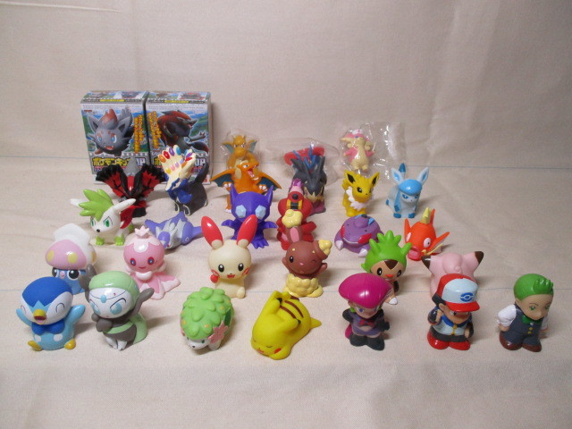 Pocket Monsters ポケモン●箱入未使用有 ソフビ 指人形 キャラクター30点 コレクションに!!