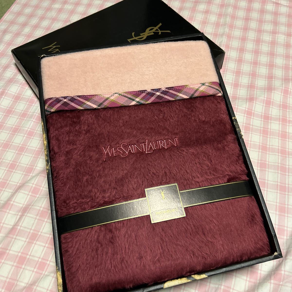 イヴサンローラン 送料無料！イヴ・サンローラン ウール混毛布 ウール