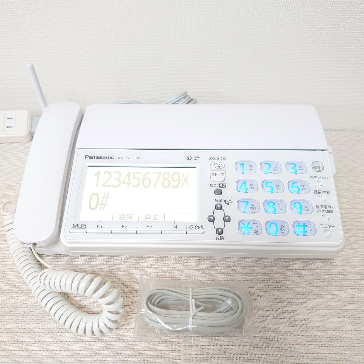 【美品・見てから印刷】Panasonic パナソニック　FAX　KX-PD625（ホワイト）中古インクリボン装填済・新品電話線ケーブル付　親機のみ