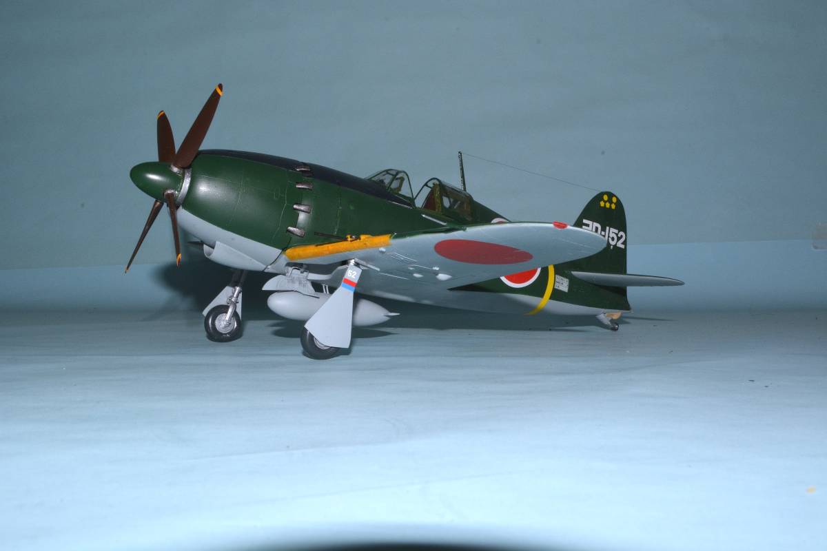 完成品] 1/32スケール 日本海軍 局地戦闘機『雷電』21型 第302海軍