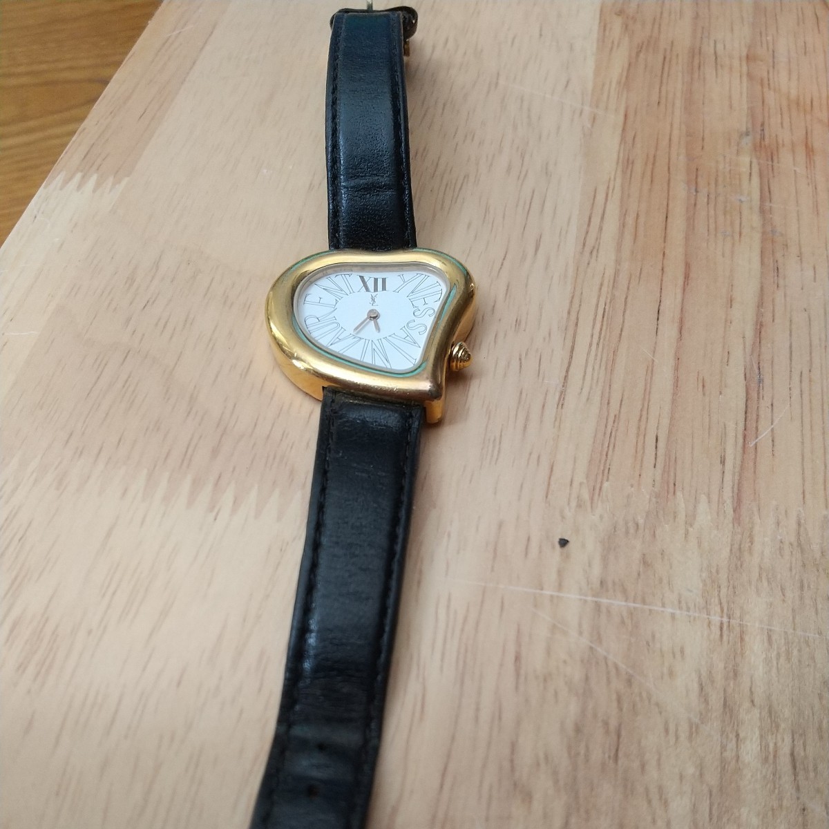 ☆イブサンローラン YSL Yves Saint laurent クォーツ ハート 時計