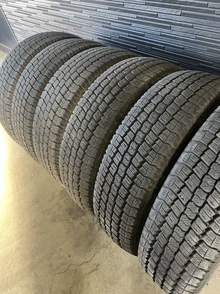 ●205/75R16 113/111N LT TOYO/DELVEX M934 スタッドレス6本 19年 バリ山