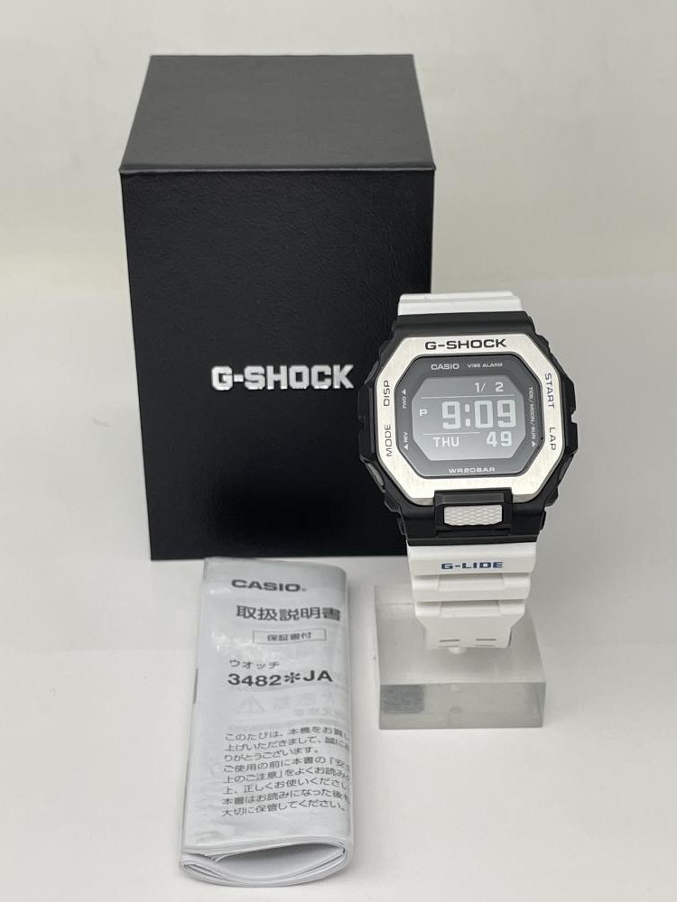 U226【美品】 Casio G-SHOCK GBX-100-7JF ホワイト