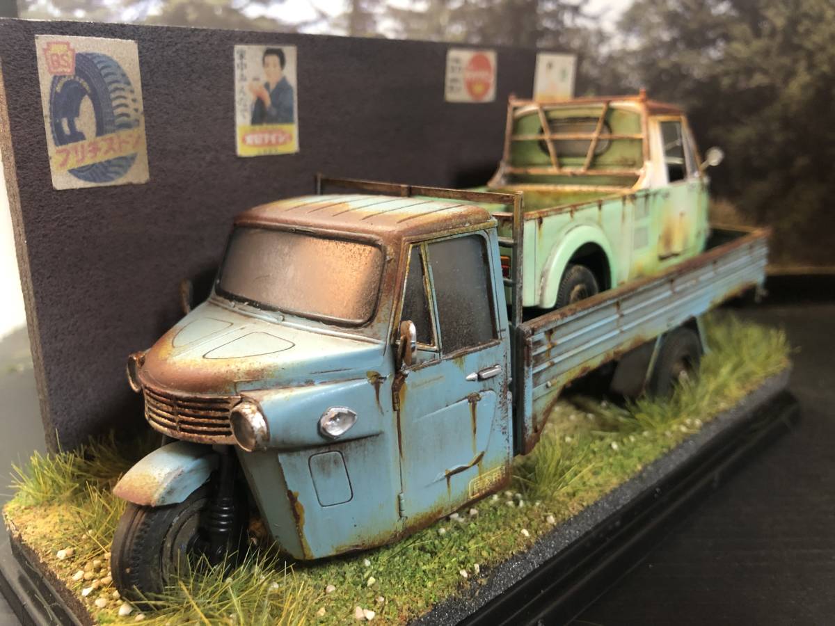 旧車 1⁄32 昭和レトロな風景 ダイハツ CM10T K360 ジオラマ完成品ケース