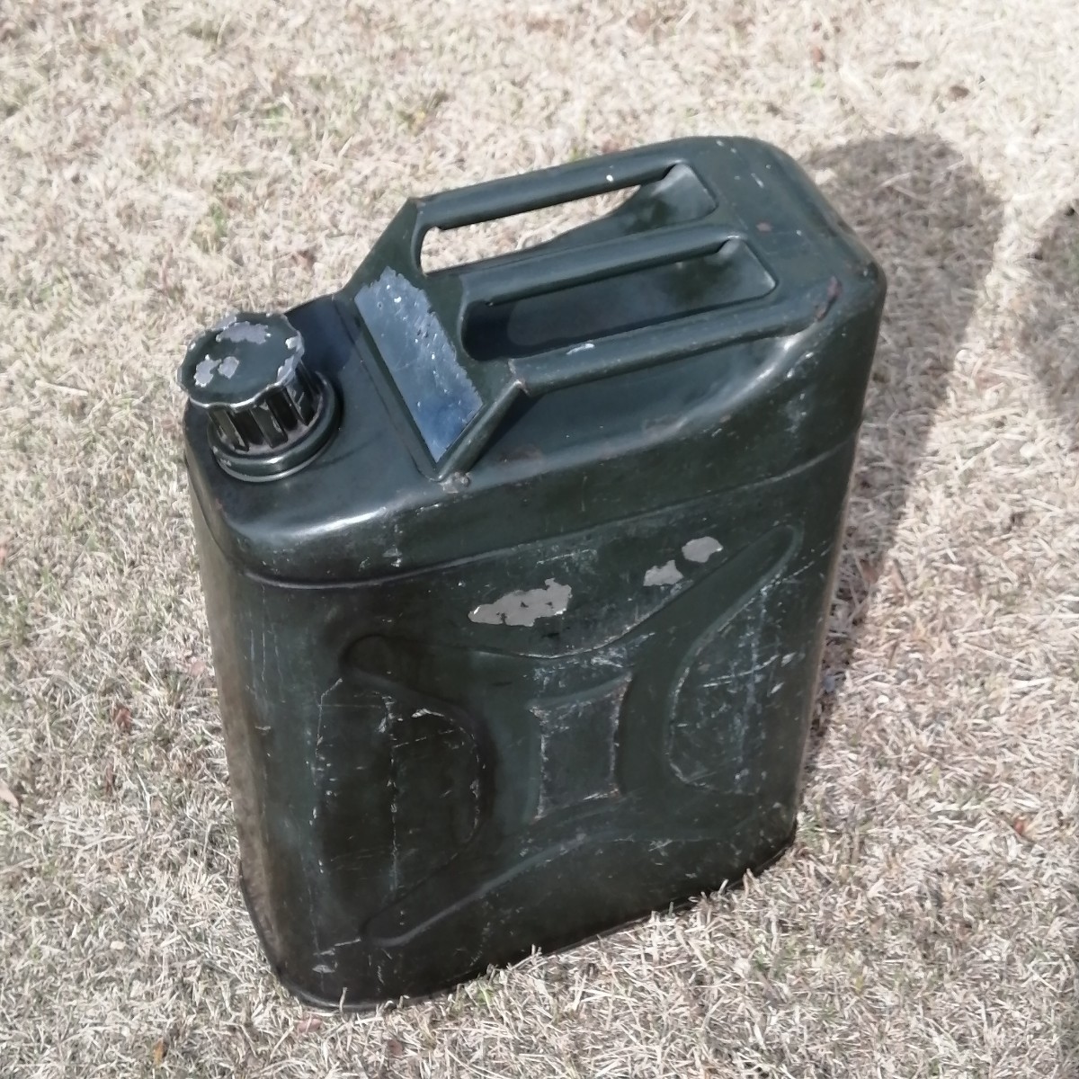安い，人気 ガソリンタンク 携行缶 20L ジープ缶 KS-20Z 小林物産 ビンテージ レトロ ミリタリーグッズ(その他)｜売買されたオークション情報、yahooの商品情報をアーカイブ公開 - オークファン その他