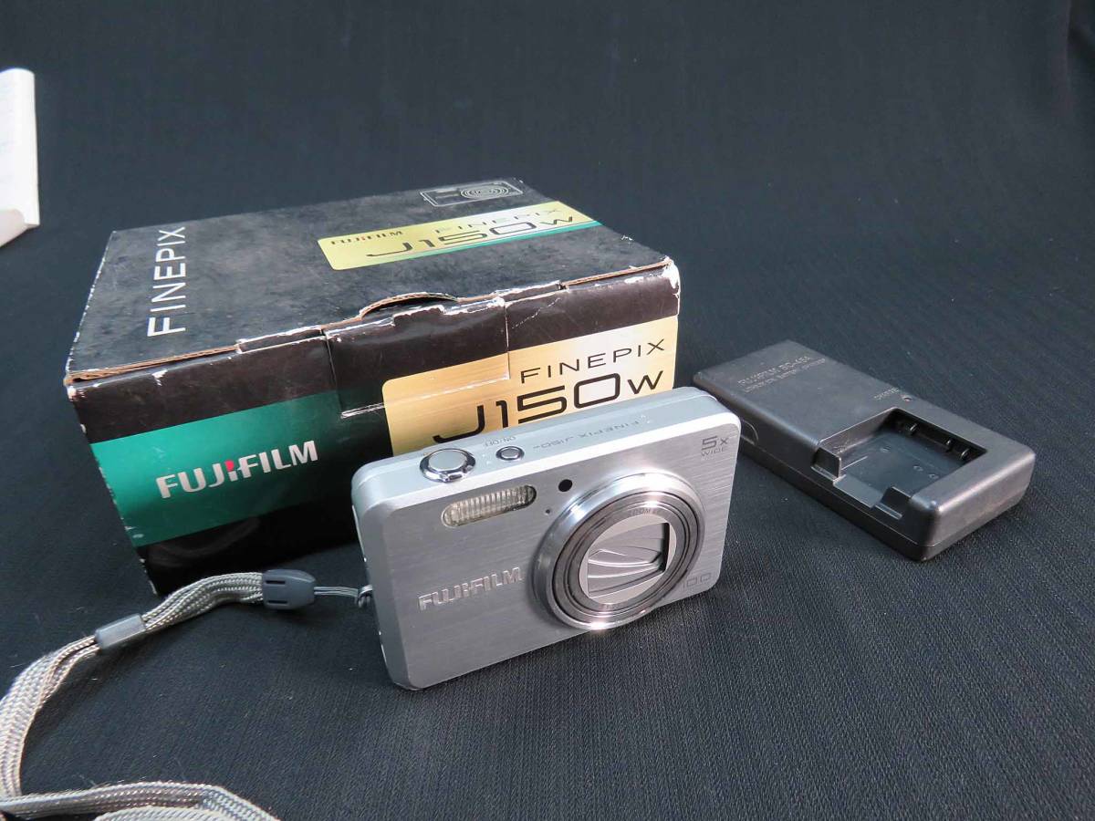 FINEPIX＊コンパクトデジタルカメラ＊本箱入り - FUJIFILM (フジ 