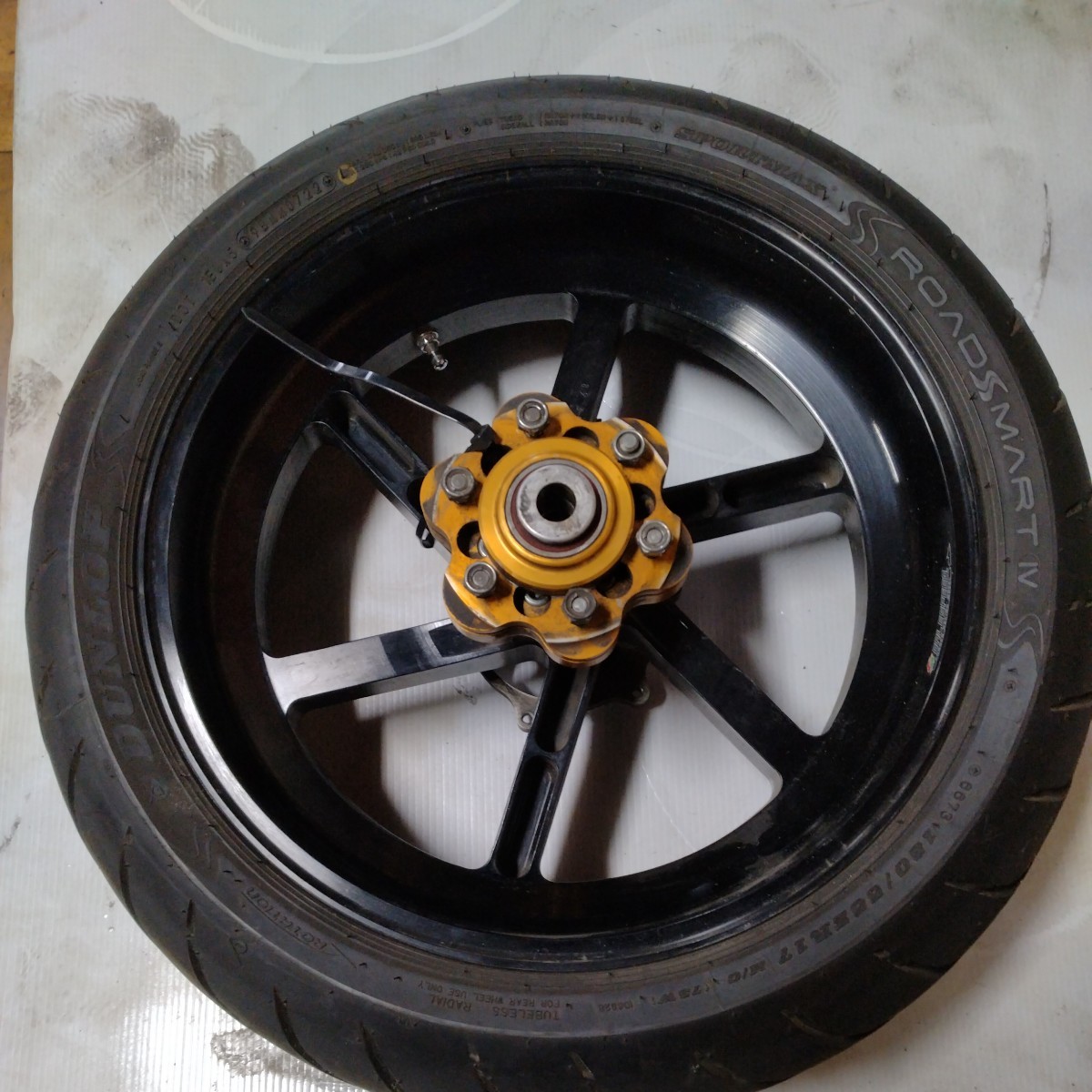 カワサキ ゼファー1100 に使用 5.5J ハイポイント アルミホイール