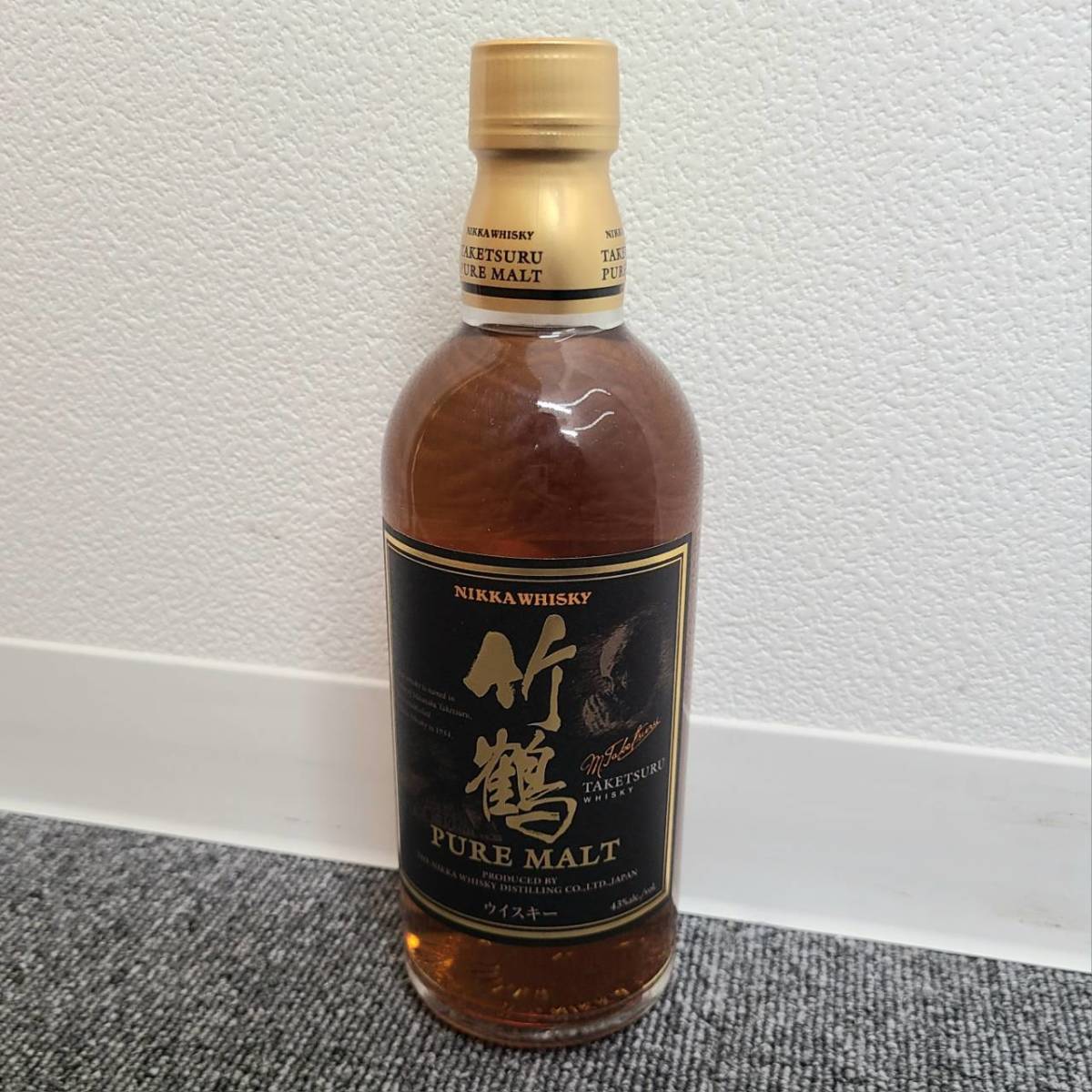 【YYD2325NY】未開栓 NIKKA ニッカウヰスキー 竹鶴 ピュアモルト 黒ラベル 500ml 43% ジャパニーズ ウイスキー モルト お酒 古酒 保管品