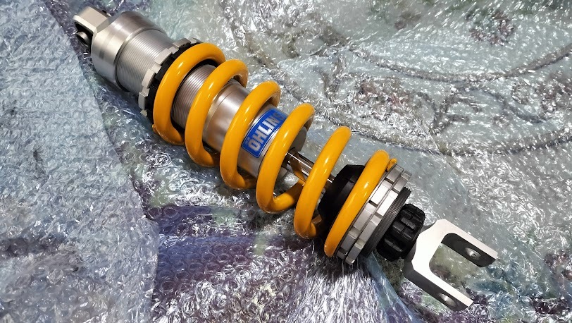 MT-09 RN52J オーリンズYA335 リアサスペンション オーリンズ MT-09