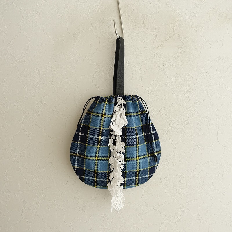 //【美品/定価1.9万】ミナペルホネン mina perhonen *tartan×forest parade pear bag*バッグレースかばん鞄(ba85-2311-80)【71L32】