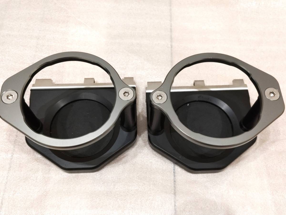 ★☆美品 TGS ビレットドリンクホルダー 運転席・助手席 デリカD:5 （CV1W M/C後の現行型） ☆★