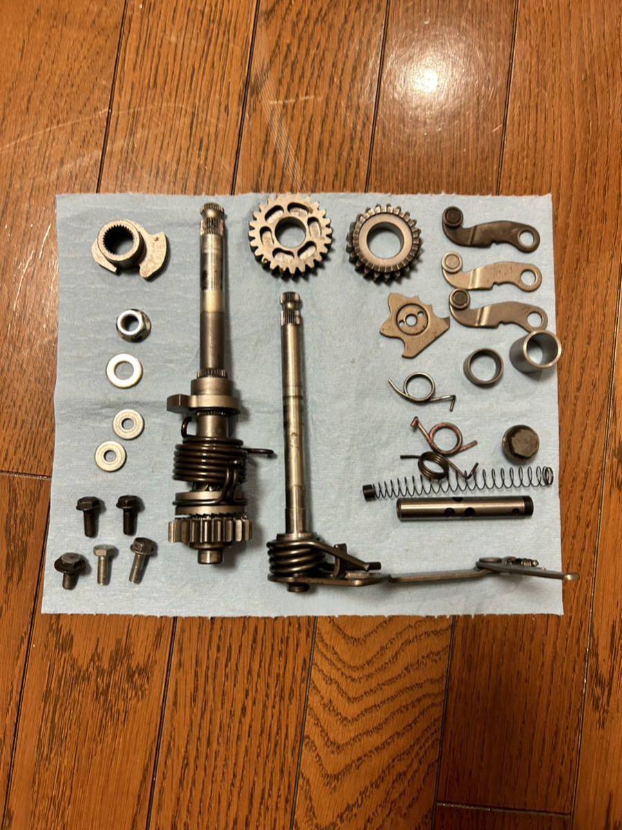 モンキー系純正エンジンパーツ余り物 ゴリラ シャリー ダックス