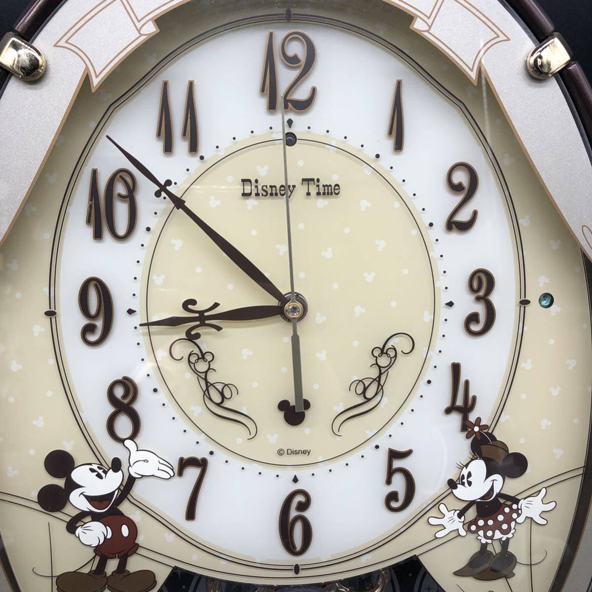 新品】電波掛時計 （Disney Time ミッキー&ミニー） 【公式ストア