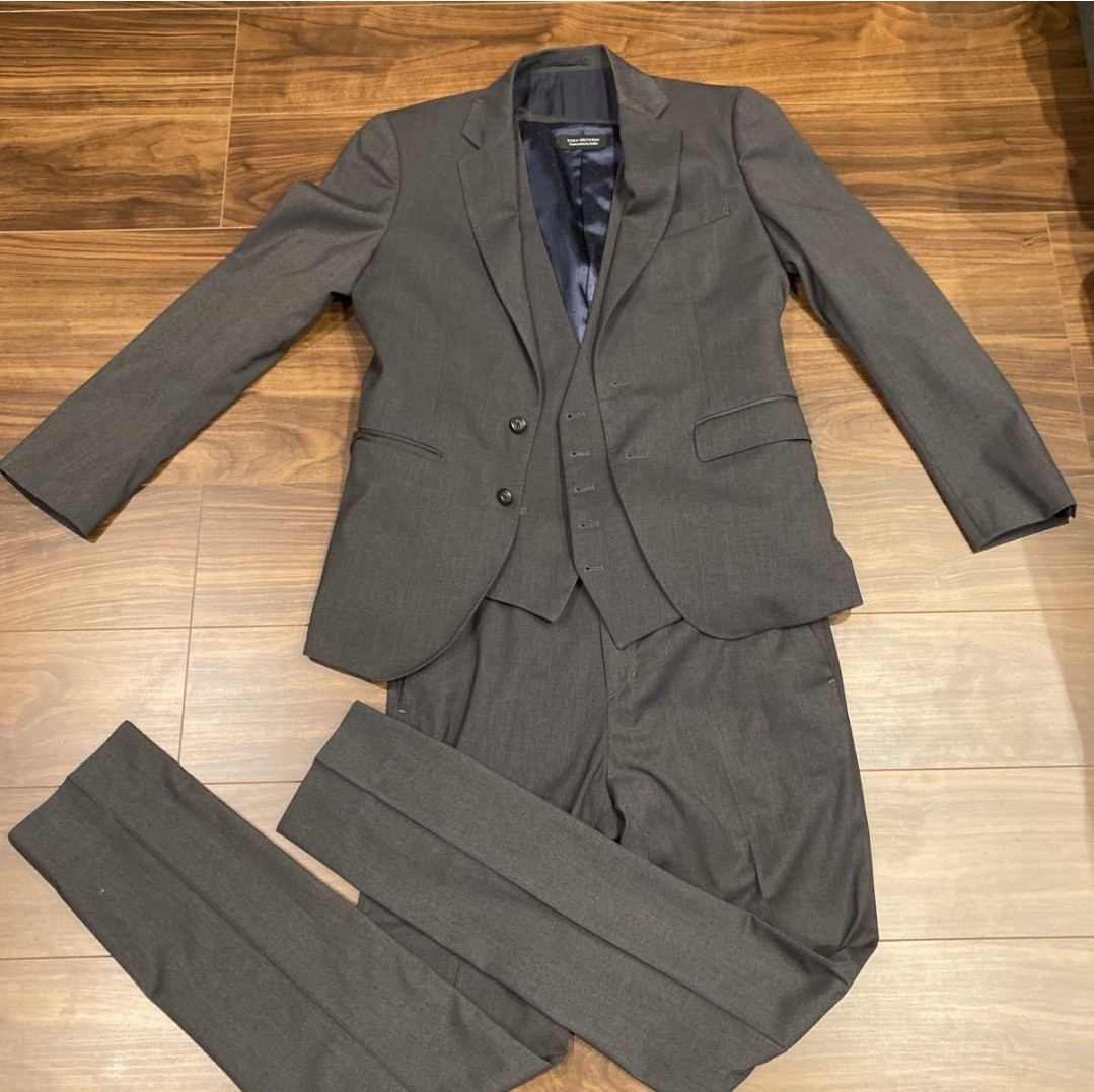 ナノ・ユニバース　スリーピーススーツ