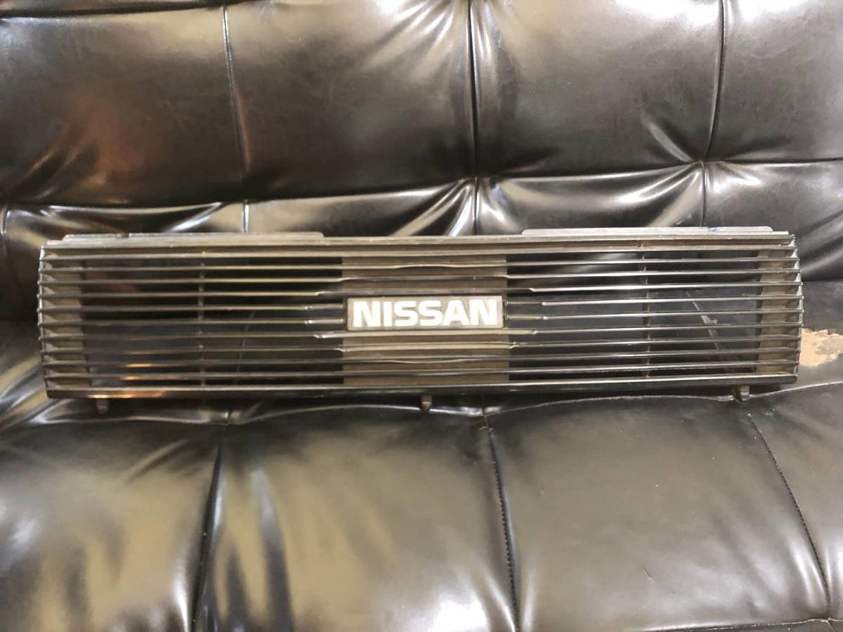 低価，限定SALE 日産 B12 サニー USDM 北米 セントラ セダン ＆ カリフォルニア 純正 フロント グリル 米国 鶴 リトルツリープレゼント(フロント)｜売買されたオークション情報、yahooの商品情報をアーカイブ公 日産用
