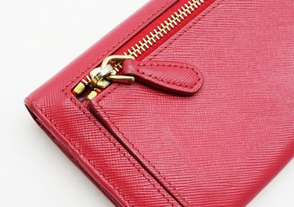 ◇【PRADA プラダ】サフィアーノ 2つ折り長財布 ピンク 【公式通販】
