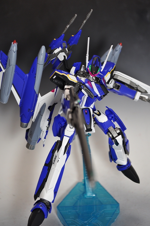 HG 1/100 デュランダルバルキリー（マクシミリアン・ジーナス機）フル