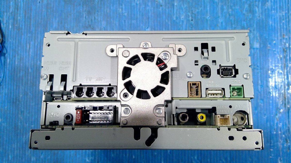 パイオニア AVIC-RZ810-D カーナビ。地図データ2019年版。 Bluetooth