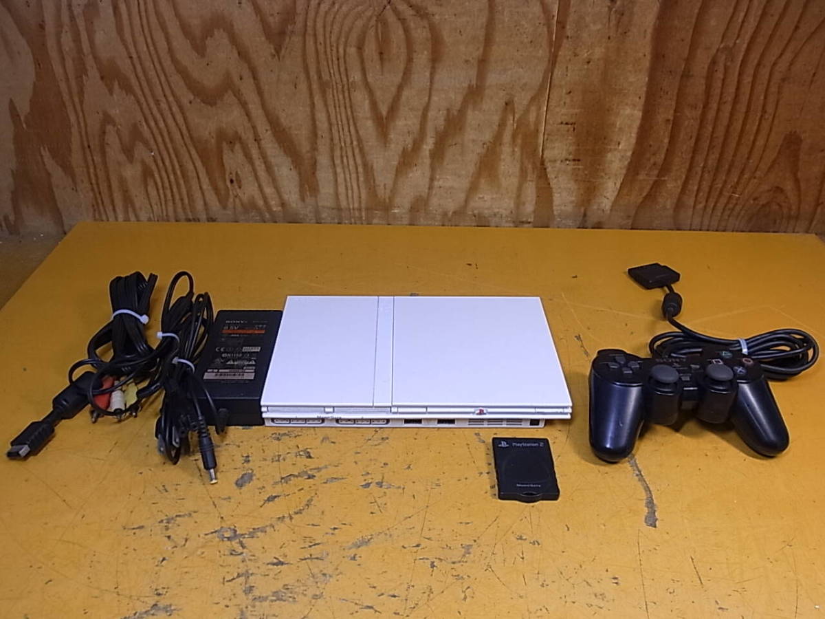□Cb/135☆ソニー SONY☆プレステ2 PlayStation2 本体☆電源アダプタ/接続ケーブル/コントローラ/メモリーカード付☆SCPH-79000☆動作OK