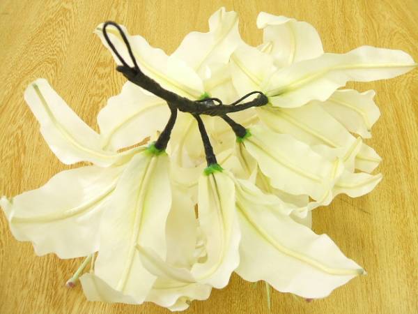 1221 カサブランカ髪飾り 百合 Ca4la沢尻エリカ結婚式成人式に 女性用 売買されたオークション情報 Yahooの商品情報をアーカイブ公開 オークファン Aucfan Com