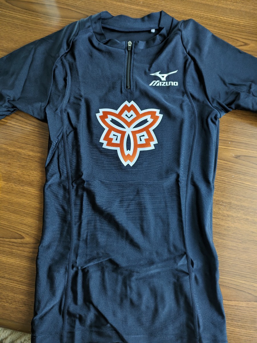 日本体育大学陸上ユニフォーム男子短距離ユニフォーム　MIZUNO　半袖　スパッツ_1