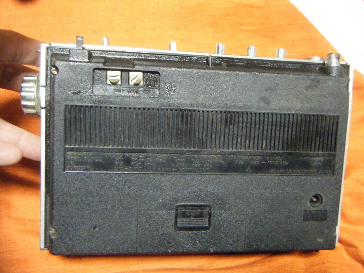○SHARP シャープ ラジオ MODEL FY-72J Z-2500 3バンドラジオ FW/SW/MW