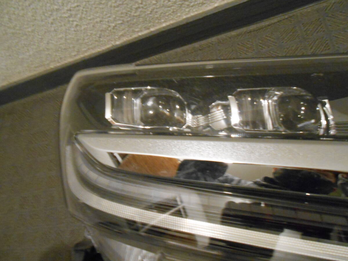 ☆トヨタ・アルファード 30 系・右側ヘッドライト ・ユニット・ジャンク品☆_2