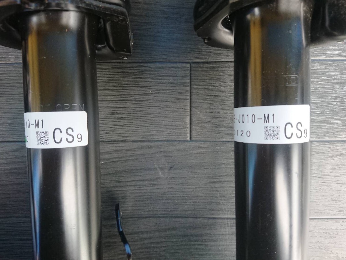 ◎新車納車前外し！ ☆オデッセイアブソルートRB3 前期モデル 平成２３年登録/純正サスペンションキット ショックアブソーバー スプリング _10