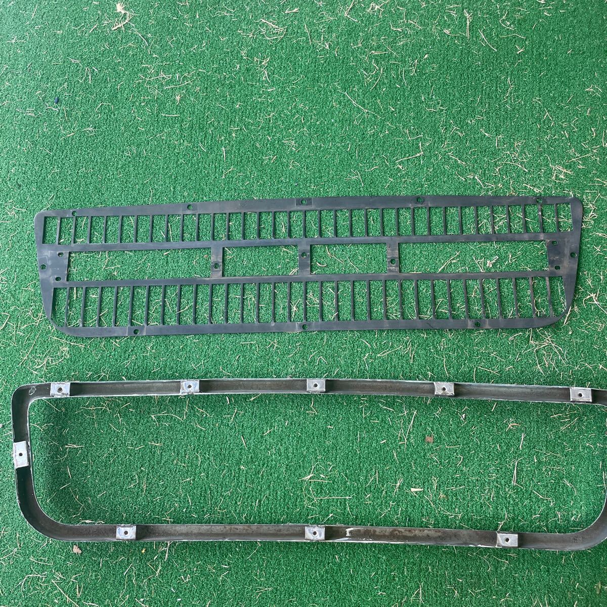 ダットサン　フェアレディ　フロントグリル　SR311_4