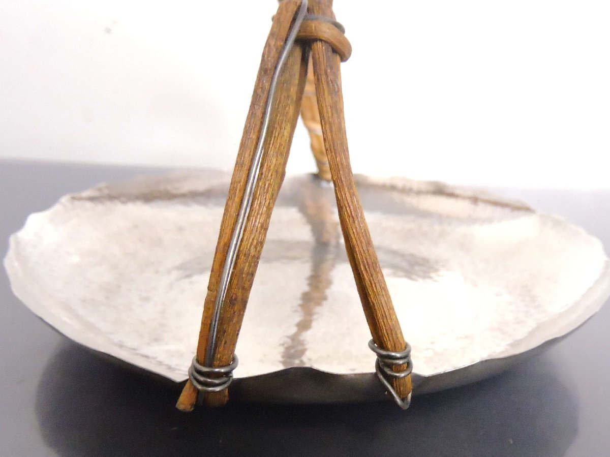 純銀製 シルバー 器 持ち手付き菓子器 槌目デザイン 茶道具 直径約13.5㎝_4