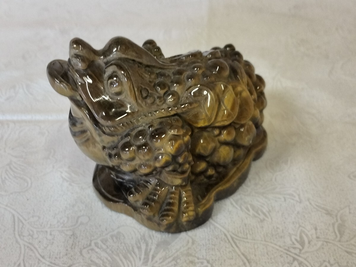 A14.宝石品質の三本足の蛙（金蟾） 三脚蛙 虎目石 タイガーアイ 珍品