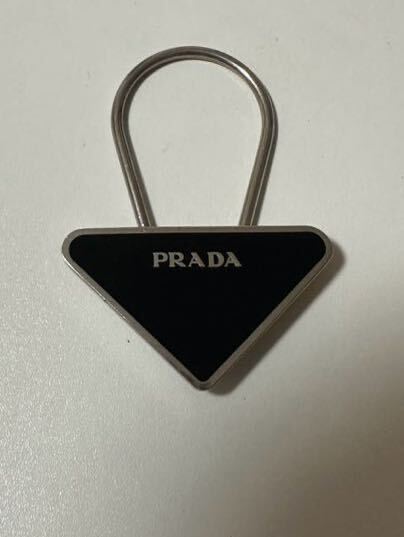 プラダ　キーホルダー_1