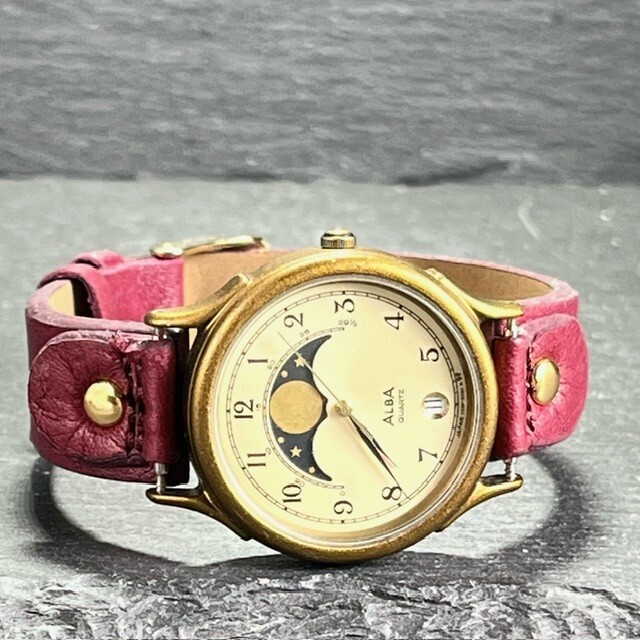 美品 SEIKO セイコー ALBA アルバ V338-6020 腕時計 クォーツ ゴールド