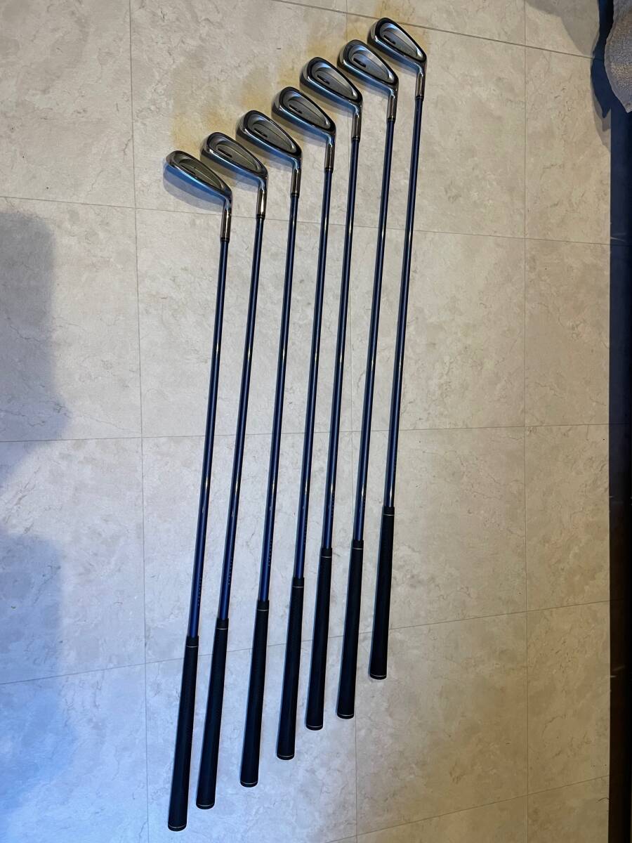 レディースゴルフクラブセット　バッグ：ONOFF　ウッド：キャロウェイ　アイアン：パラディーソ_3