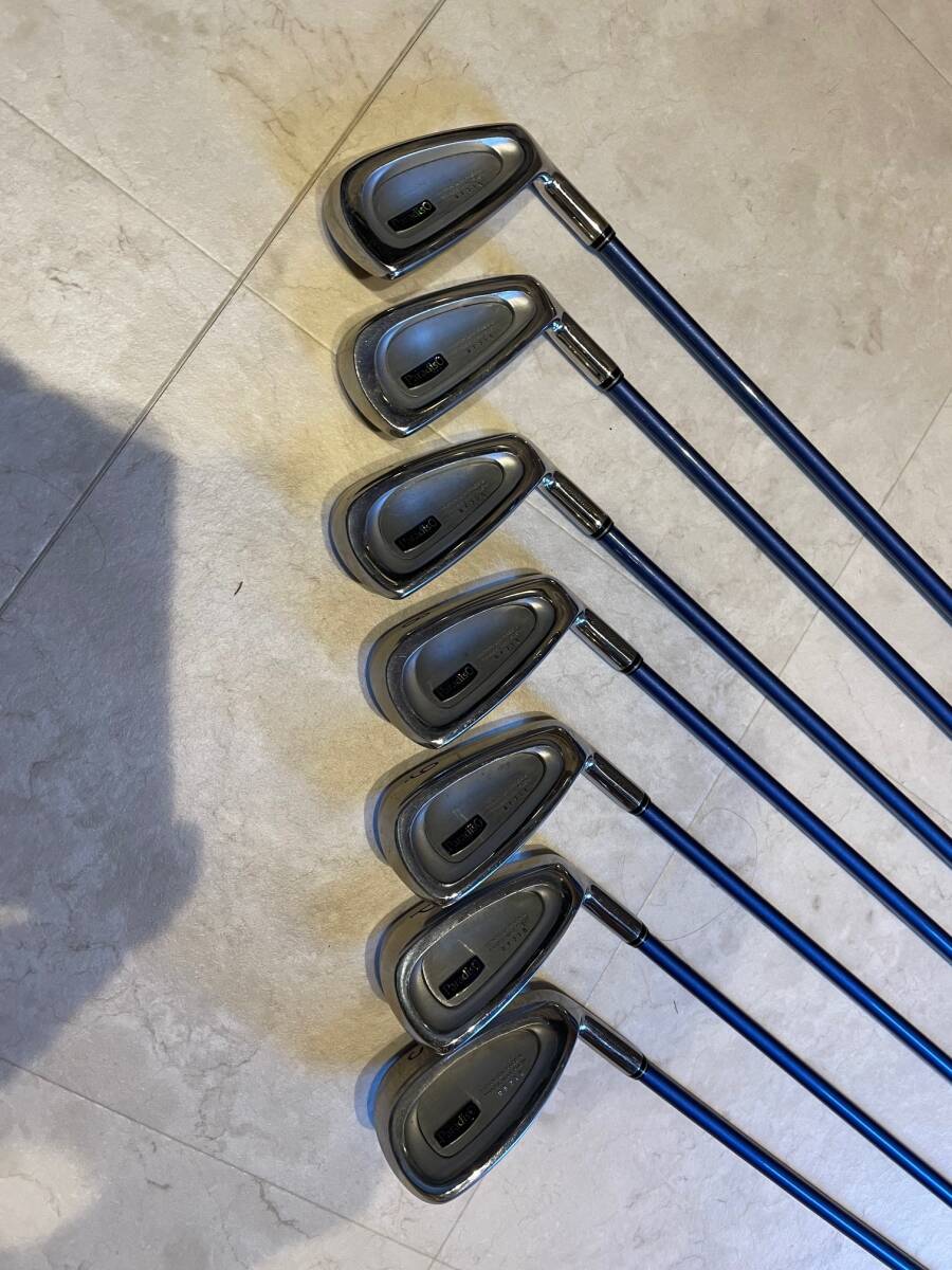 レディースゴルフクラブセット　バッグ：ONOFF　ウッド：キャロウェイ　アイアン：パラディーソ_4