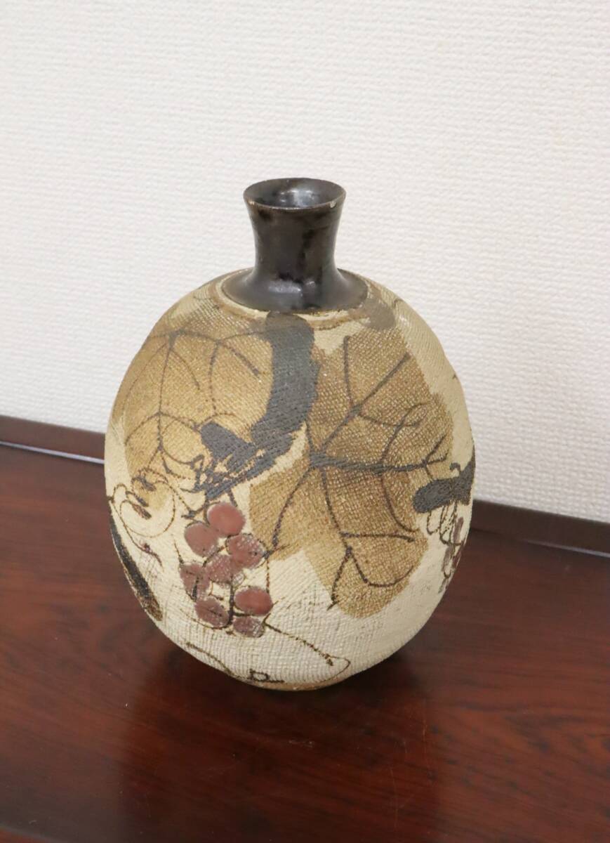 益子焼 三宅洋司 布目技法葡萄紋花入れ 花入れ 布目葡萄?/木目