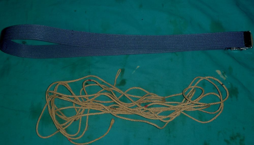 映画・ドラマ撮影用　日本国　警察官　旧型制服用ベルト・警棒吊・手錠入・捕縛補助紐　4点一括_7