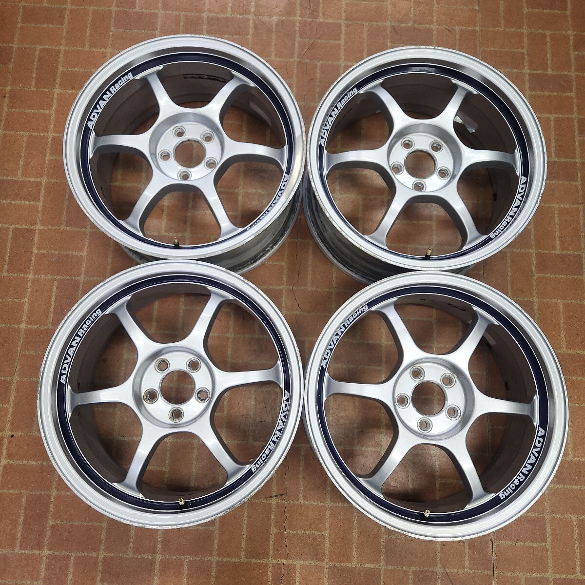 ヨコハマ　ADVAN　RACING　17インチ　7J+48　5H-100　中古　 軽量_1