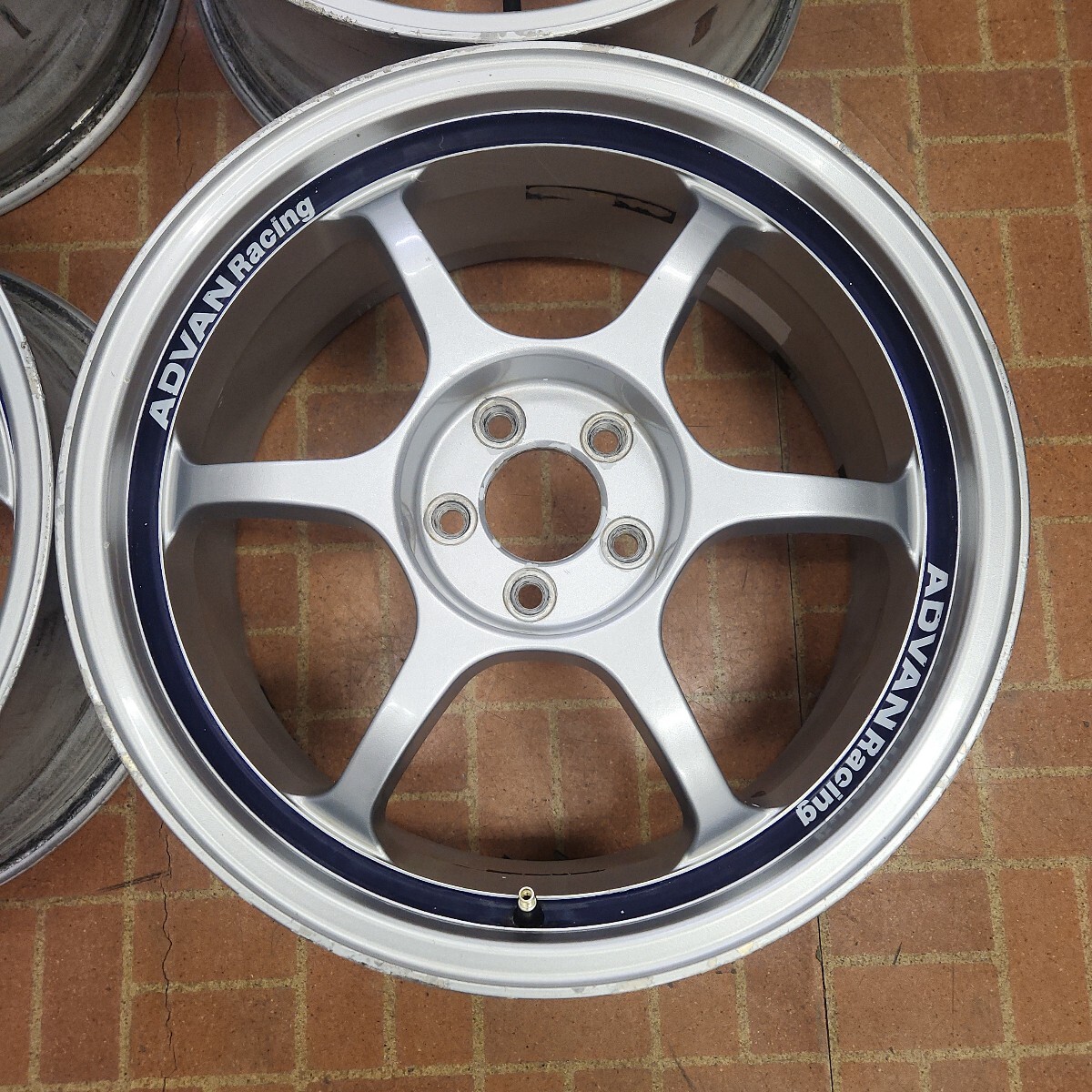 ヨコハマ　ADVAN　RACING　17インチ　7J+48　5H-100　中古　 軽量_5